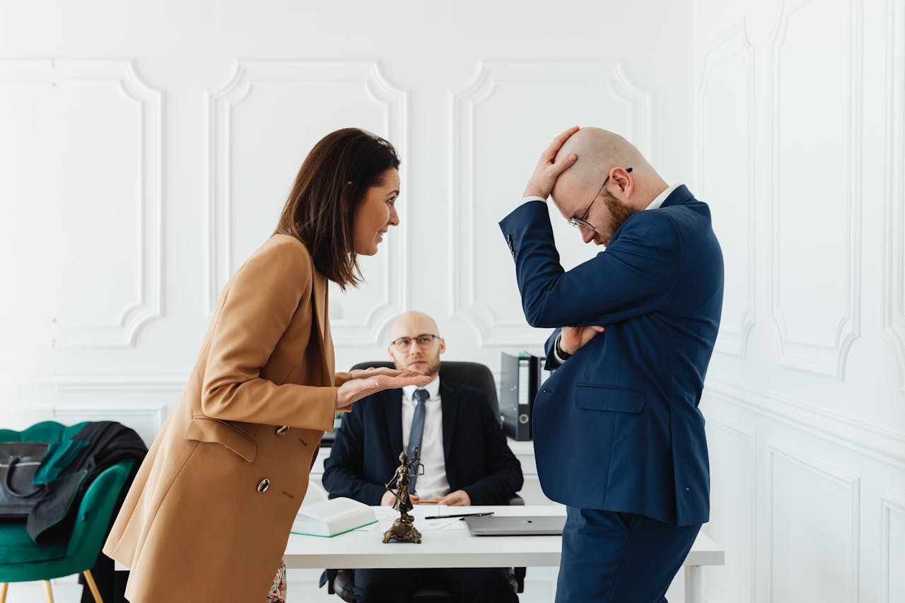 Are You Making These Costly Legal Mistakes? 10 Common Pitfalls and How to Sidestep Them
