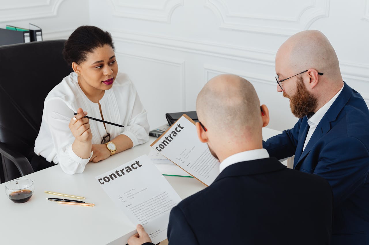 Business Contracts 101: A Lawyer’s Guide to Protecting Your Company